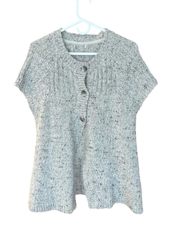 Sweaters - Women's Lightweight Knit Raglan Sleeve Vest-Cardigan Brown/Tan /Cream Large